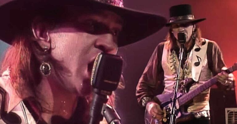 Stevie Ray Vaughan & Double Trouble – Lookin’ Out The Window