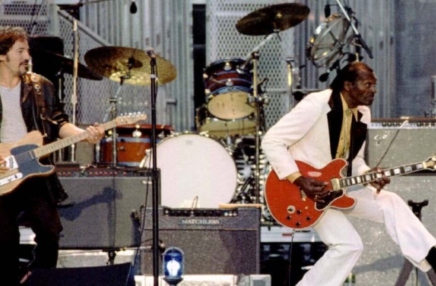 Johnny B. Goode by Chuck Berry With Bruce Springsteen & The E Street Band (Live)