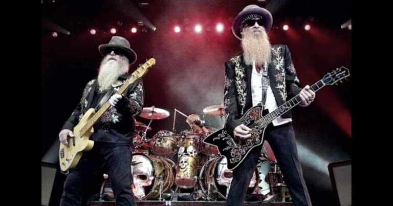 ZZ Top Live – “Waitin’ for the Bus” & “Jesus Just Left Chicago”