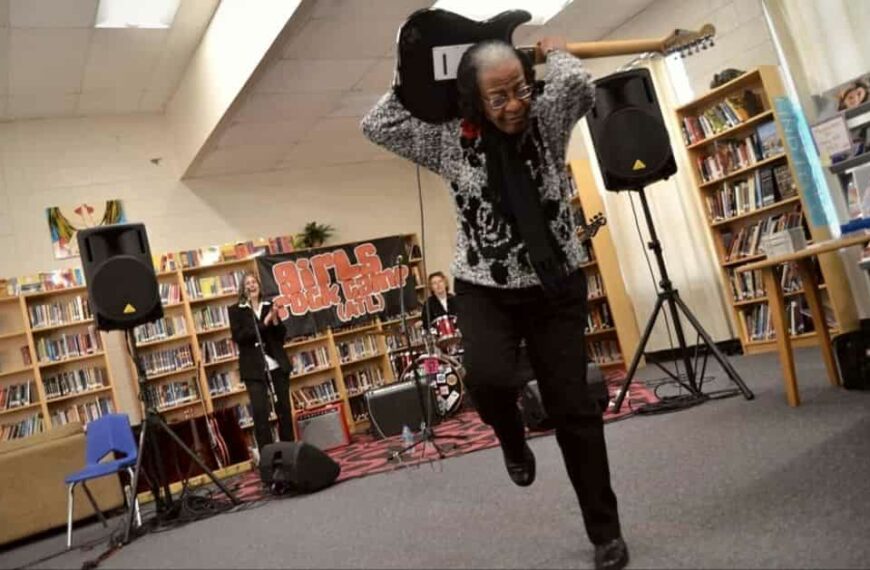 79-year-old Beverly Watkins – Blues Live