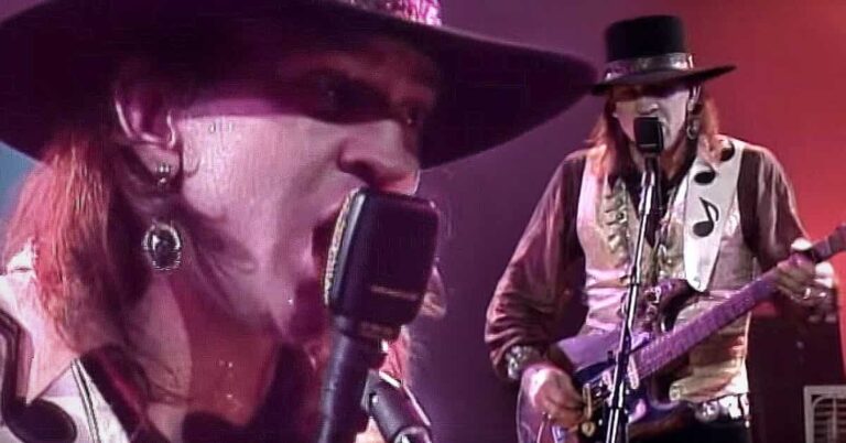 Stevie Ray Vaughan – Love Struck Baby – Live