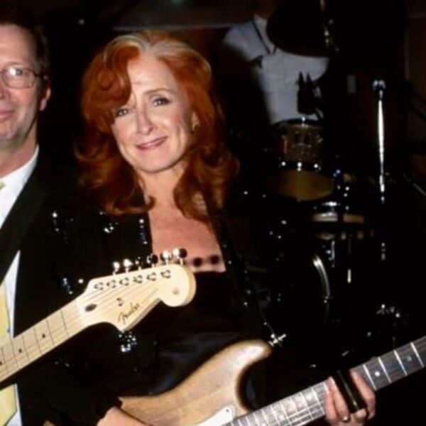 Eric Clapton, Bonnie Raitt, James Taylor – Sweet Home Chicago