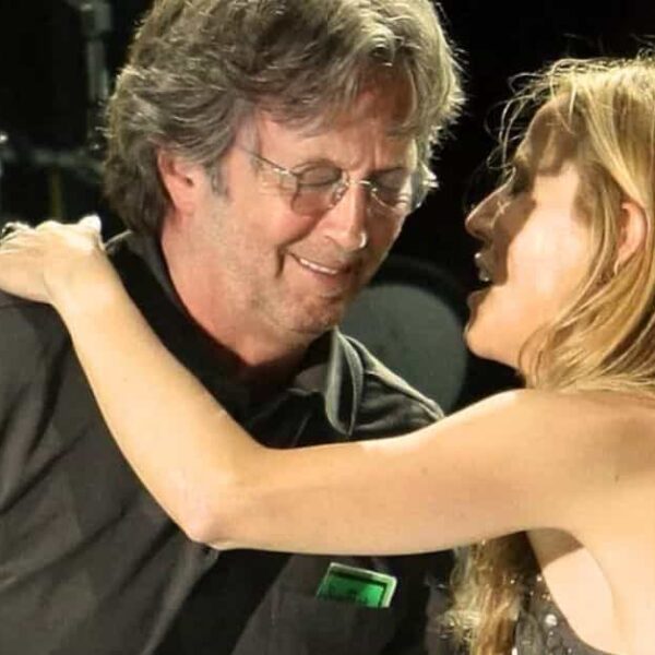 Crossroads by Eric Clapton, Sheryl Crow, John Mayer, Doyle Bramhall II, Robert Randolph