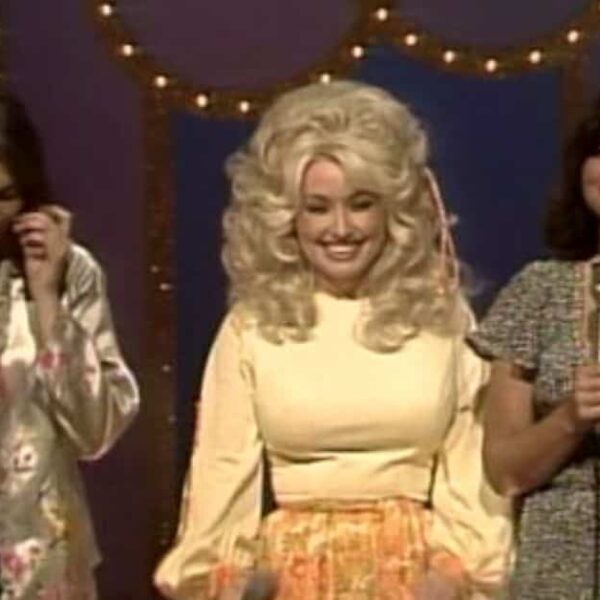 Dolly Parton, Linda Ronstadt and Emmylou Harris – The Sweetest Gift