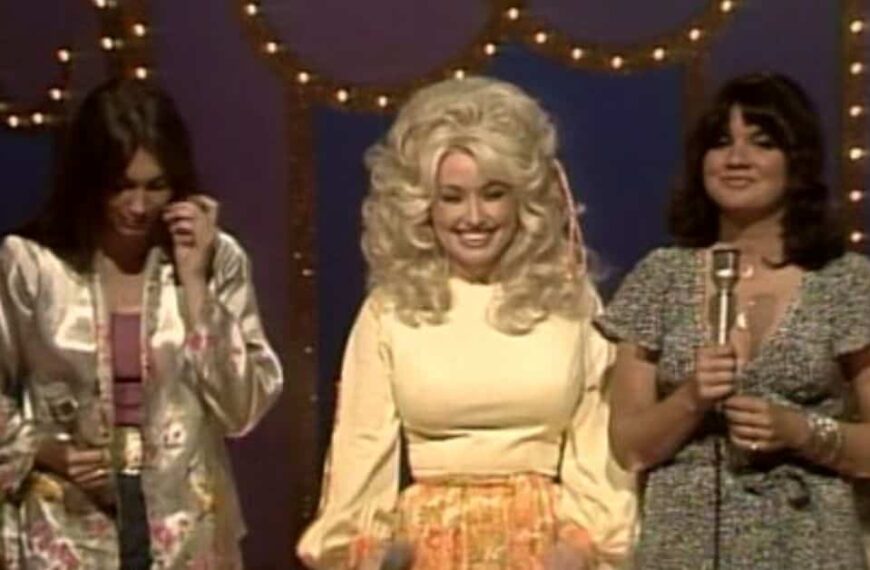 Dolly Parton, Linda Ronstadt and Emmylou Harris – The Sweetest Gift