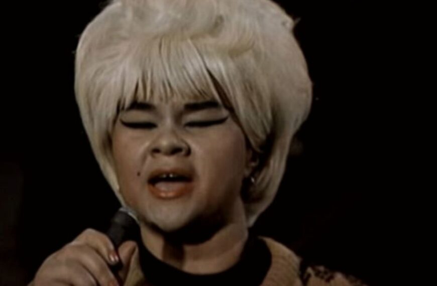 Etta James – Something’s Got A Hold On Me