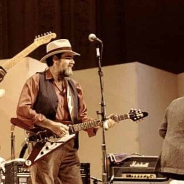 Albert Collins, Roy Buchanan and Lonnie Mack – Further on Up the Road