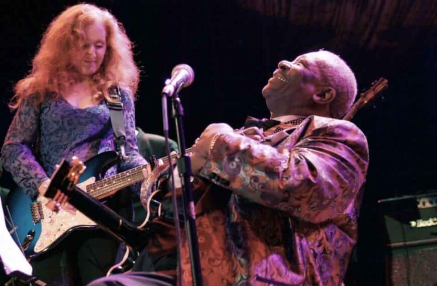 Bonnie Raitt and B.B. King – Baby I Love You