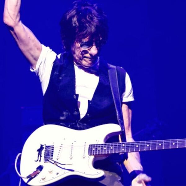 Jeff Beck – Behind The Veil