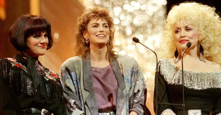 Linda Ronstadt, Emmylou Harris, and Dolly Parton on The Tonight Show