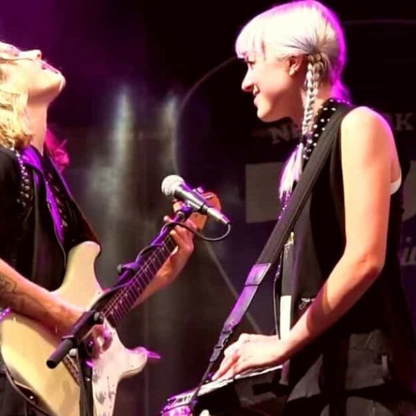 Larkin Poe – Rollin’ and Tumblin’