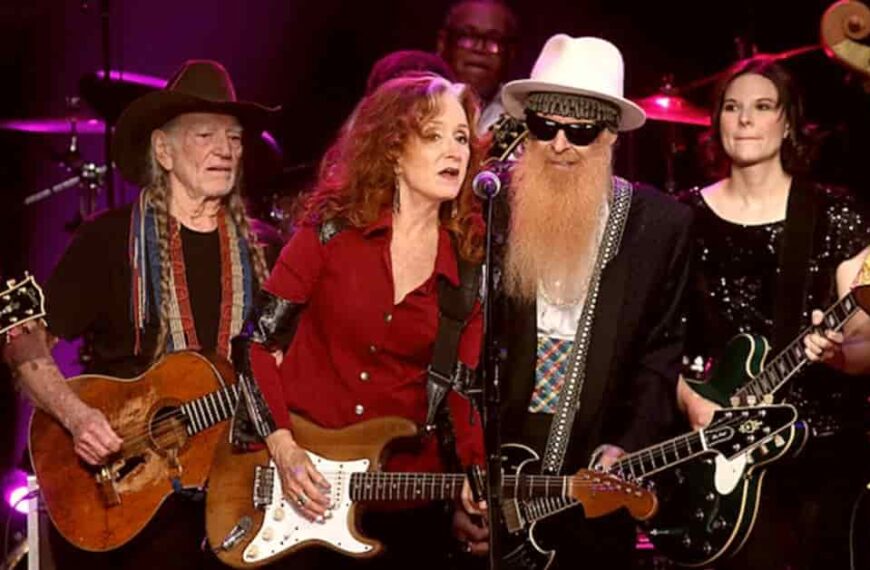 Bonnie Raitt, Willie Nelson, and Billy Gibbons – Every Day I Have the Blues