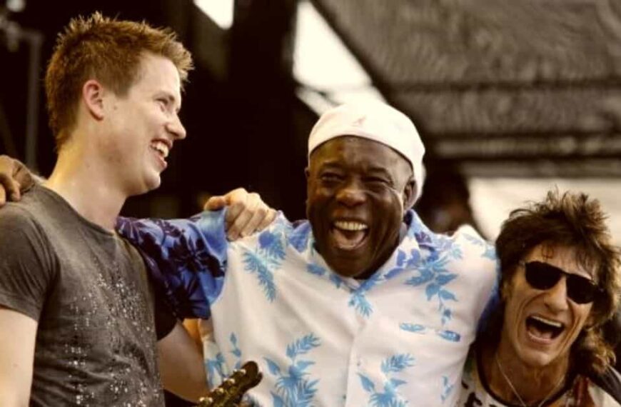 Buddy Guy, Jonny Lang and Ronnie Wood – Five Long Years