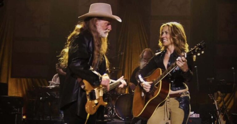 Willie Nelson and Sheryl Crow – Crazy