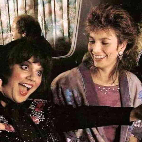 Linda Ronstadt, Emmylou Harris and Dolly Parton – High Sierra