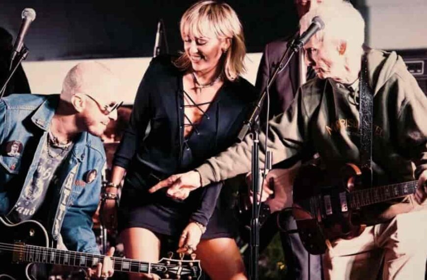 Miley Cyrus and Robby Krieger – Roadhouse Blues