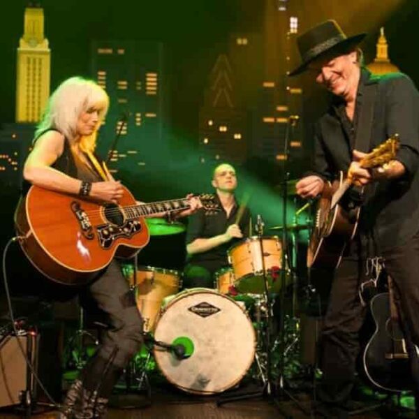 Emmylou Harris and Rodney Crowell – I Ain’t Living Long Like This