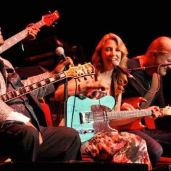 B.B. King, Derek Trucks and Susan Tedeschi – Rock Me Baby