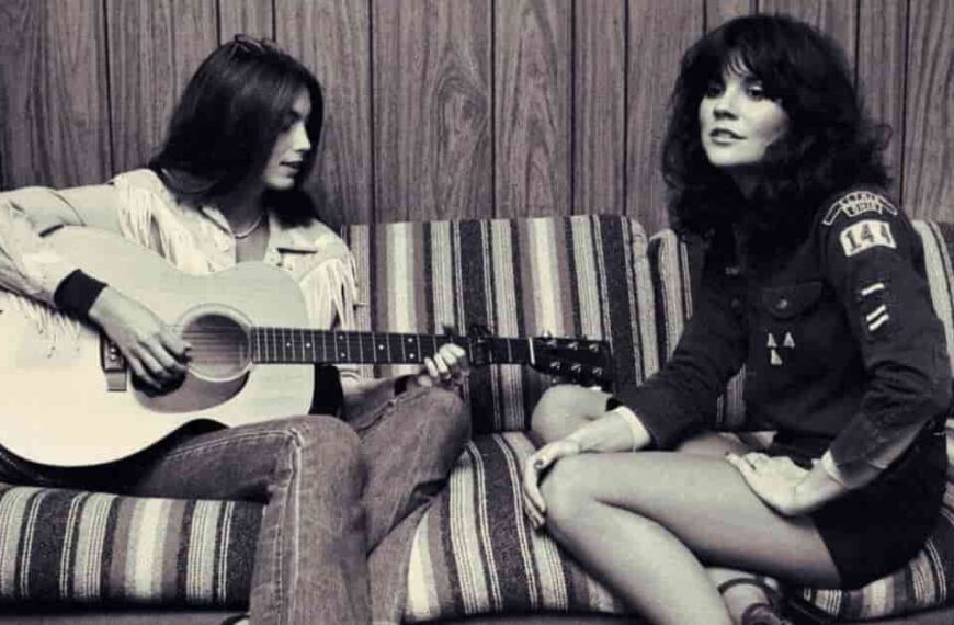 Timeless Trio: Linda Ronstadt, Emmylou Harris, and Ricky Skaggs – Gold Watch and Chain