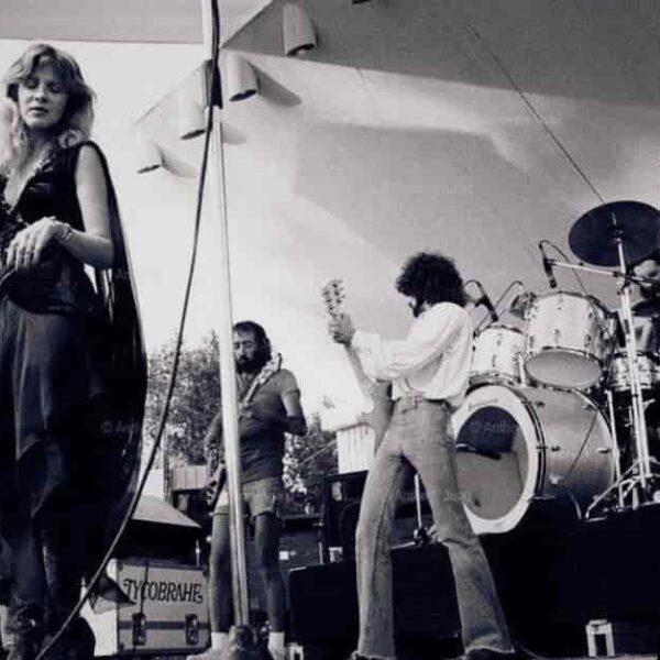 A Classic Rock Gem: Fleetwood Mac – I’m So Afraid