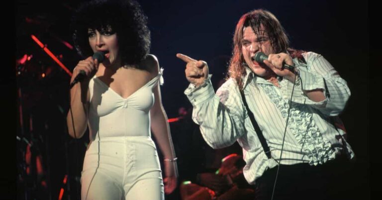 Meat Loaf and Karla DeVito – Paradise By The Dashboard Light