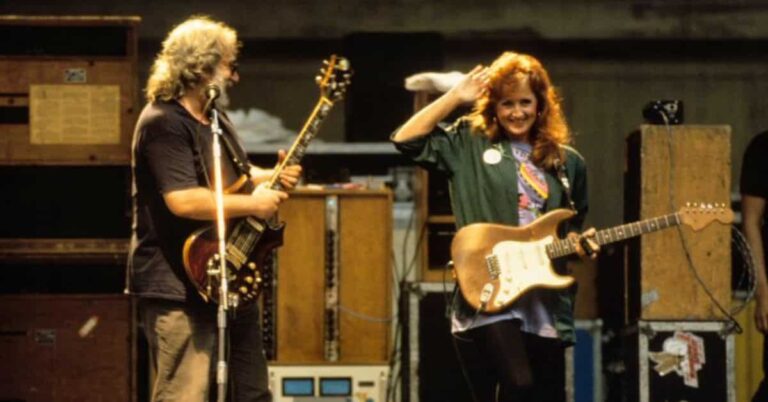 Bonnie Raitt with Jerry Garcia Band – Think and Knockin’ On Heaven’s Door