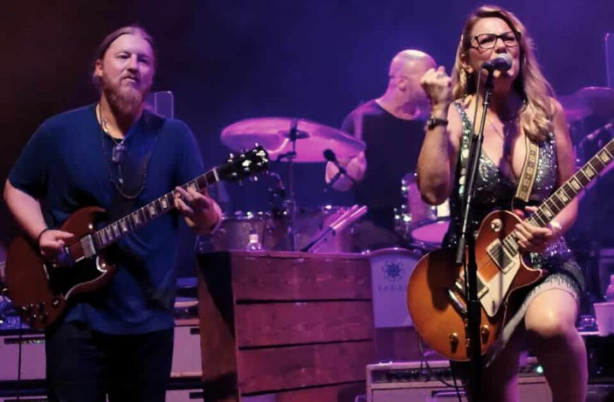 Tedeschi Trucks Band - Susan Tedeschi and Derek Trucks