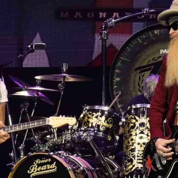 ZZ Top and Jeff Beck – Rough Boy