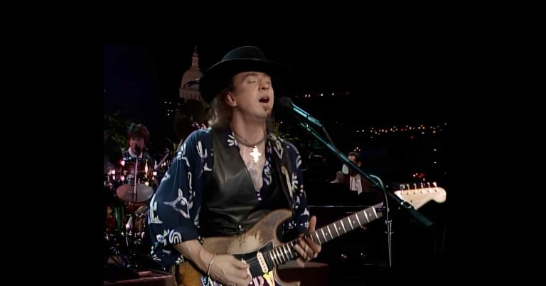 Stevie Ray Vaughan – Love Me Darlin’ – Performance and Review