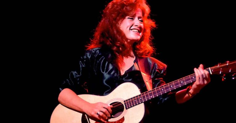 Bonnie Raitt’s ‘Nick of Time’: A Landmark Album in Music History