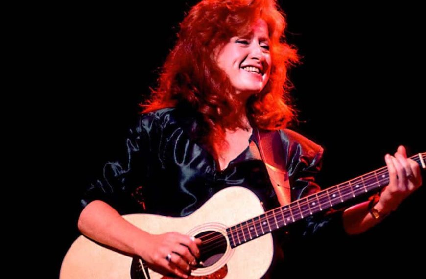 Bonnie Raitt’s ‘Nick of Time’: A Landmark Album in Music History