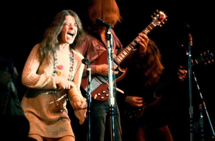 Janis Joplin’s Legendary Performance of “Ball And Chain” at Monterey Pop Festival (1967)